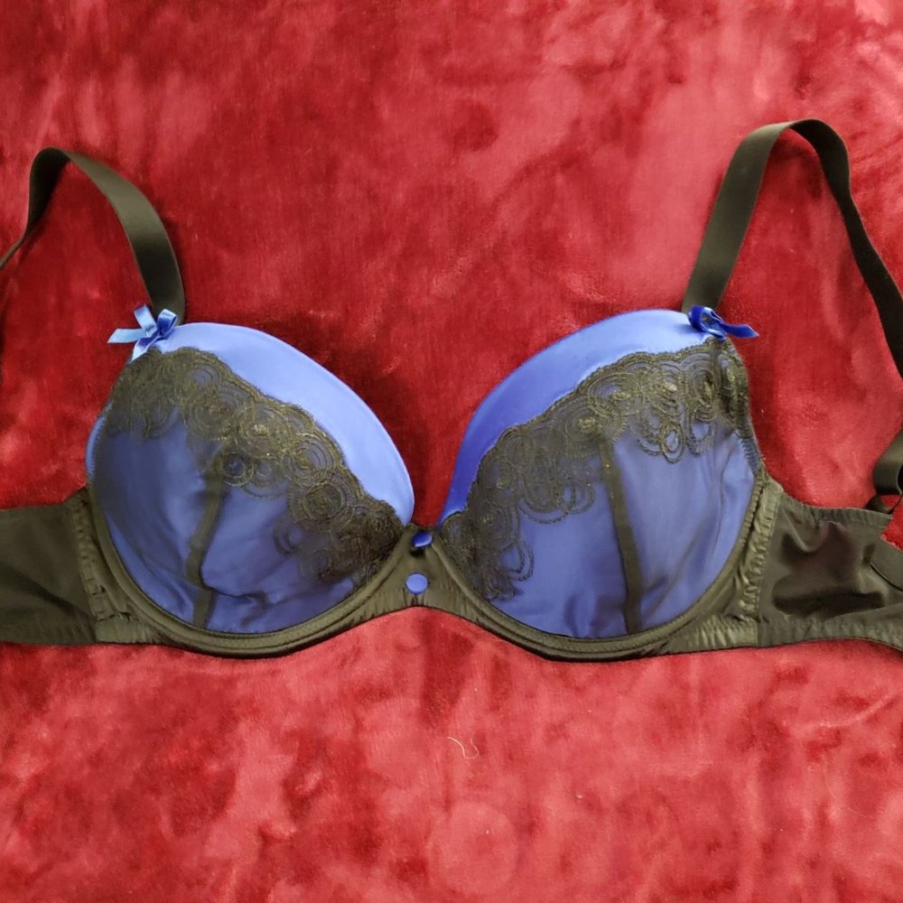 Curvy Kate Blue and Black Lace Bra 30G (UK)